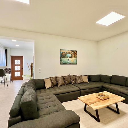 Beach Villa Verano With Private Pool By Dadovillas シダリオン エクステリア 写真