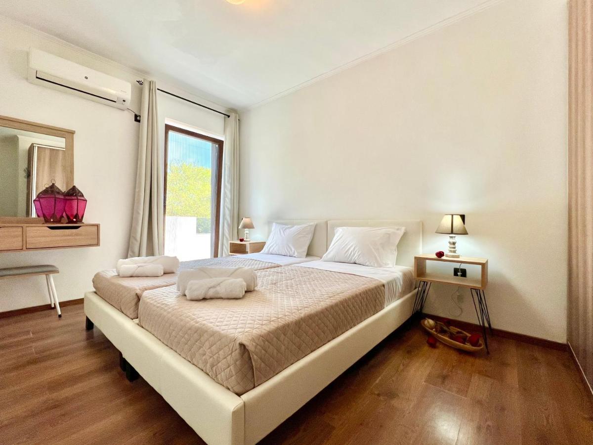 Beach Villa Verano With Private Pool By Dadovillas シダリオン エクステリア 写真